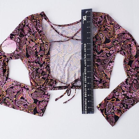 FULL CIRCLE TRENDS Back Cut Out Long Sleeve Top - Picture 5 of 6